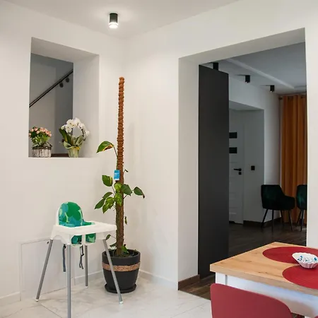 Dom Z Ogrodem I Prywatnym Parkingiem W Krakowie Lägenhet *