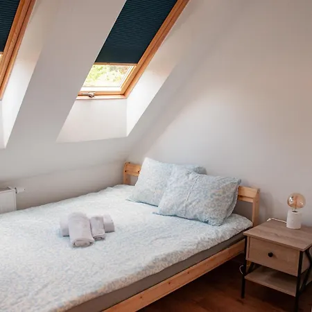 Dom Z Ogrodem I Prywatnym Parkingiem W Krakowie *