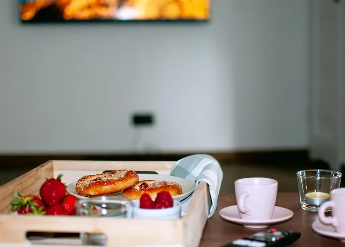 Dom Z Ogrodem I Prywatnym Parkingiem W Krakowie דירה