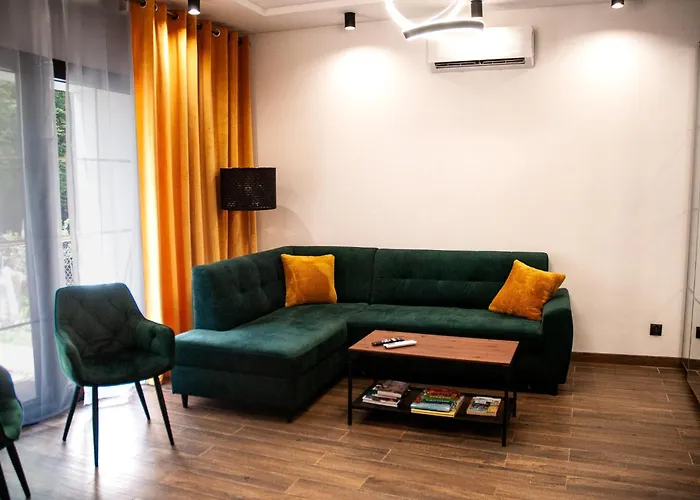 Dom Z Ogrodem I Prywatnym Parkingiem W Krakowie דירה קרקוב