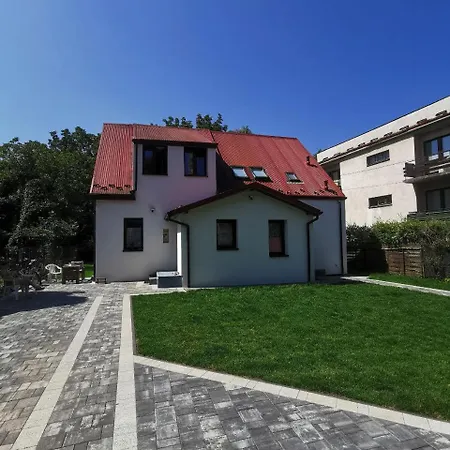 Stylowy Dom Z Ogrodem I Prywatnym Parkingiem Apartamento *