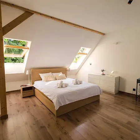 Apartment Stylowy Dom Z Ogrodem I Prywatnym Parkingiem *